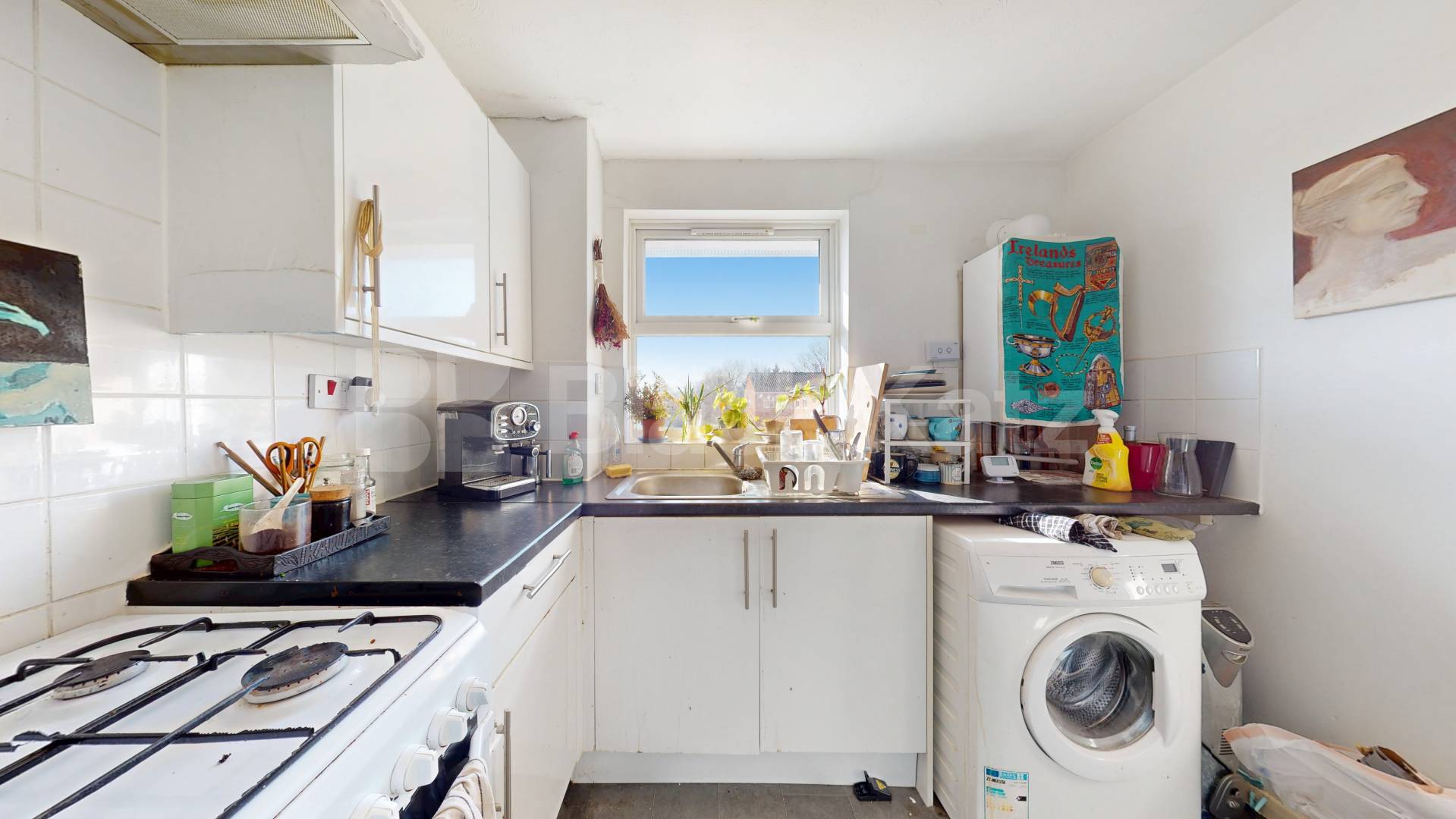 Fantastic two bed located within mins to Camden & Kings Cross Barker Drive, Camden